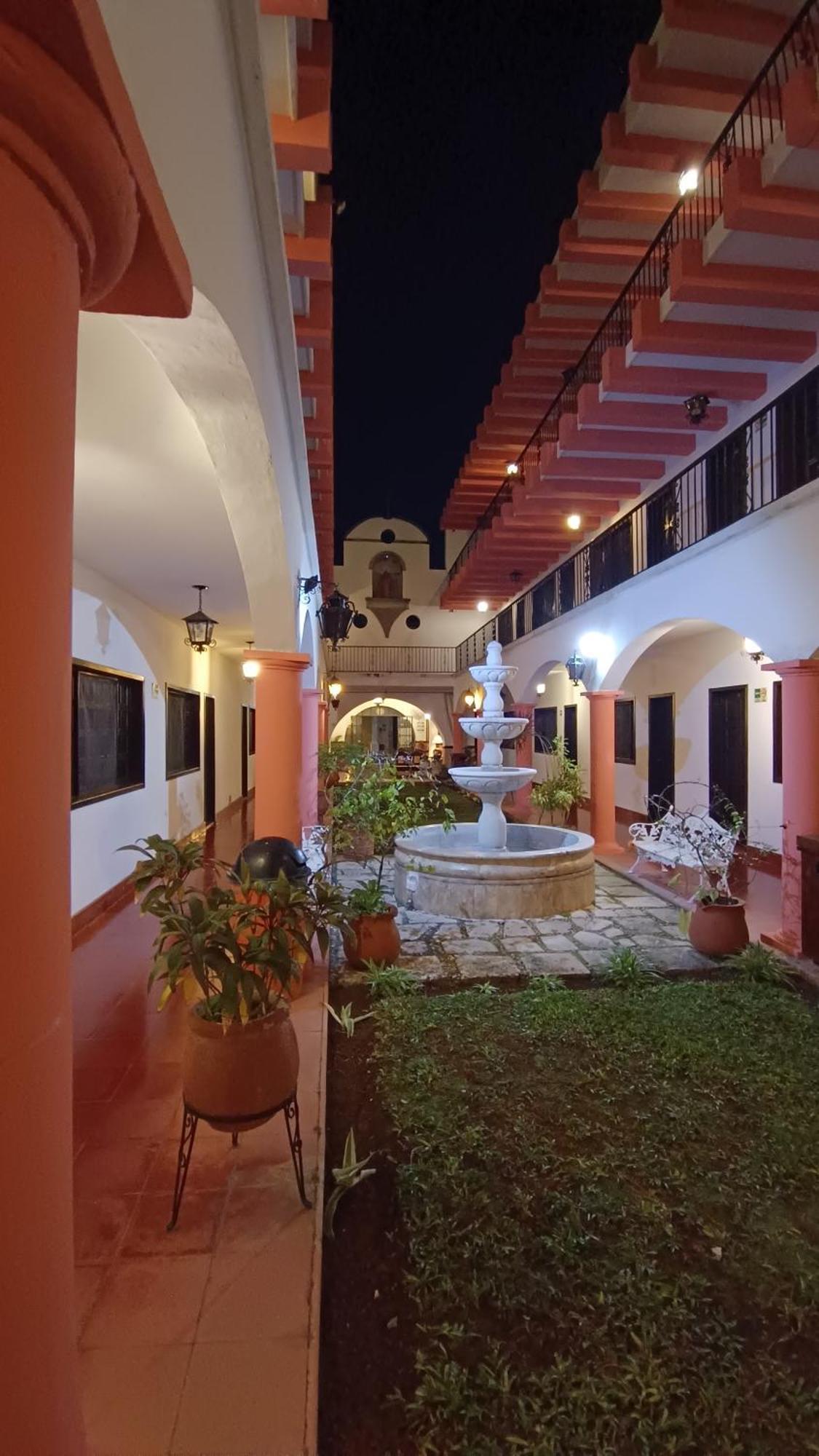 ואיאדוליד Hotel Zaci מראה חיצוני תמונה